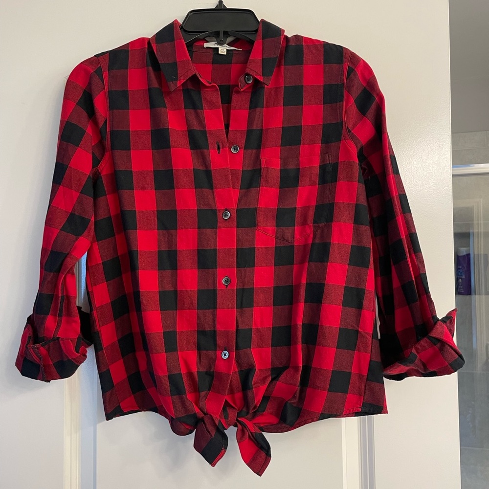 Worn once! Buffalo check red and black top